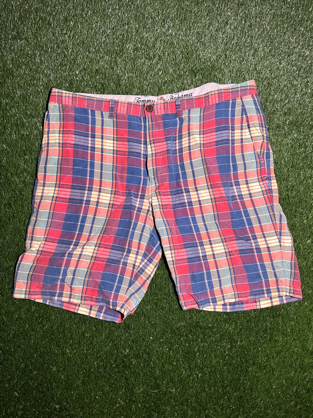Vintage Tommy Bahama Plaid Flat Front Men's Shorts Size 40